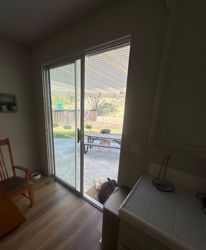 Sliding glass door opening easily after roller replacement — Jacksonville, FL